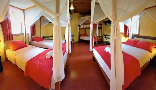 Family Room, Pool View (6 persons)