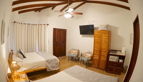 Deluxe Double Room, 2 Queen Beds, Kitchenette, Poolside