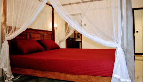 Comfort Room, 2 Bedrooms, Kitchen