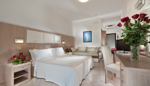 Family Room (Beach package)