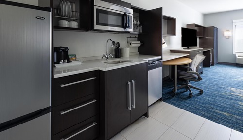 Studio, 2 Queen Beds, Accessible, Bathtub