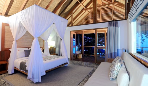 Santai Beach Front Suite