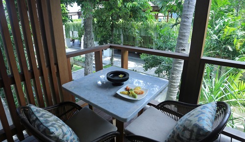 Santai Suite with Garden View