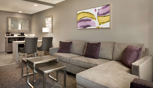 Suite, 1 King Bed