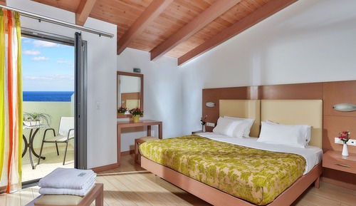 Family Suite, 1 Bedroom, Partial Sea View