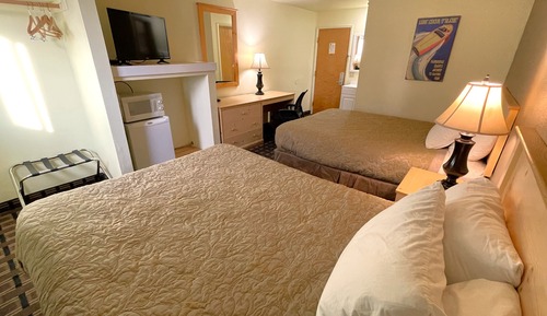 Standard Room, 2 Queen Beds, Non Smoking