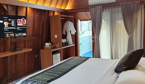 Beach Pool Hut