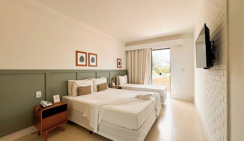 Deluxe Triple Room, Multiple Beds, Ensuite, Canal View