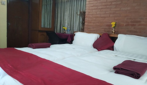 Standard Double or Twin Room, 2 Bedrooms, Smoking, Courtyard View