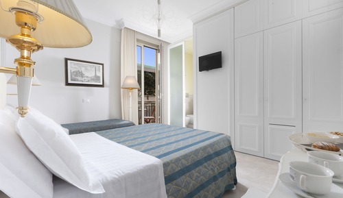 Superior Triple Room