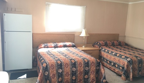 Economy Double Room, 2 Queen Beds, Kitchenette