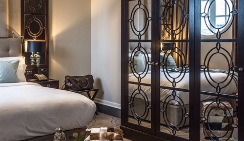 Deluxe Double Room (Magistrate King)