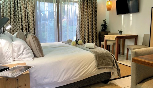 Superior Twin Room, Kitchenette