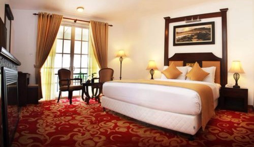 Exclusive Suite, 1 Double Bed, Non Smoking, Hill View