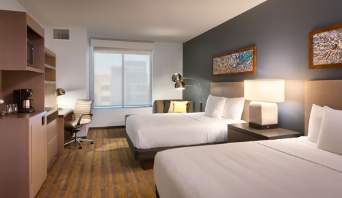 Room (Den, 2 Grand Queen Beds)