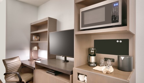 Room, 2 Queen Beds, Accessible, Bathtub