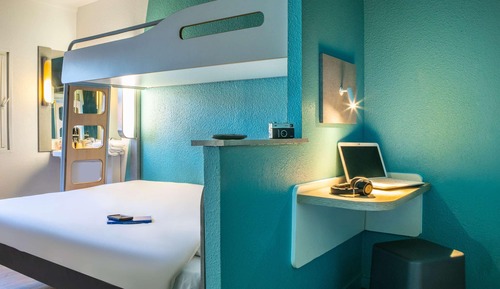 Triple Room, Multiple Beds