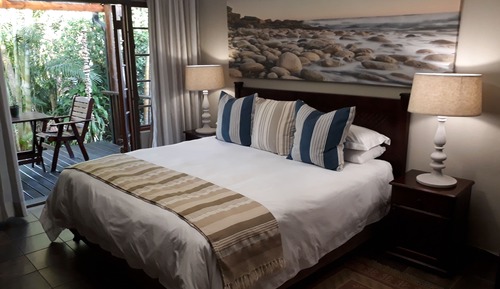 Family Room (3 Sleeper)