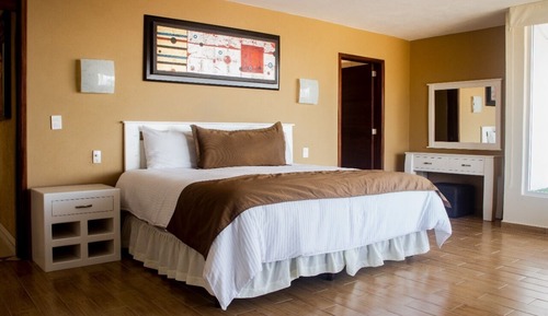 Condo, 4 Bedrooms
