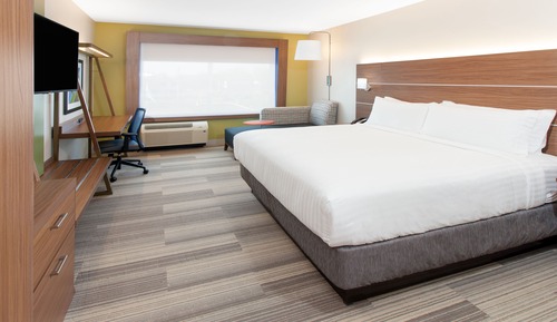 Standard Room, 1 King Bed, Accessible (Communications Accessible)