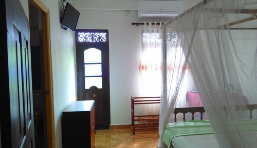 Standard Double Room, 1 King Bed, Garden View