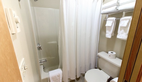Deluxe Room, 1 King Bed, Jetted Tub