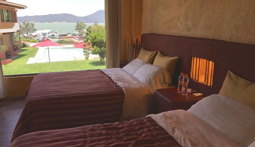 Standard Quadruple Room, 2 Double Beds, Lake View