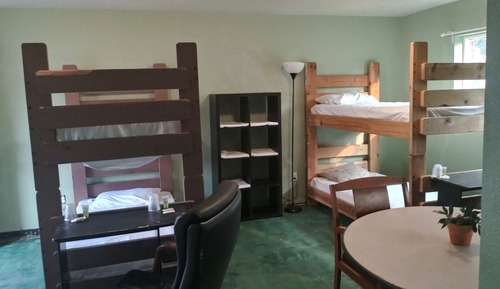 Shared Dormitory, Women only