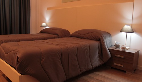 Standard Twin Room (Salinas)