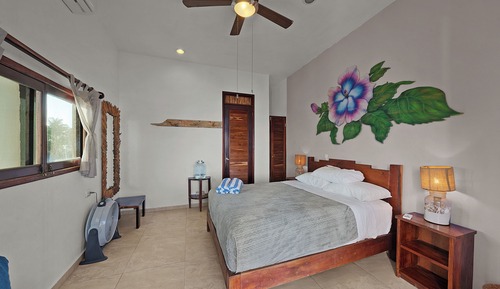 Superior Beachfront King Room with Balcony