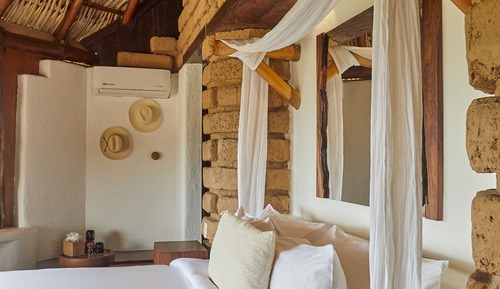 Panoramic Room