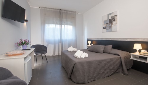 Quadruple Room (2 adults + 2 children)