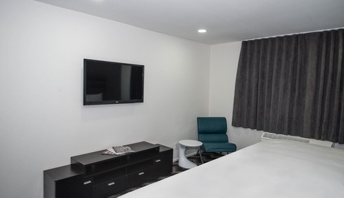 Standard Room, 1 King Bed, Kitchenette
