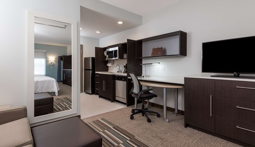 Studio Suite, 1 King Bed, Non Smoking