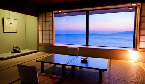 Deluxe Japanese Style Room, Ocean View, Smoking, with Kaiseki Beef Dinner & Breakfast