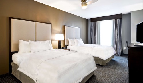 Suite, 2 Queen Beds, Accessible, Non Smoking (Tub)