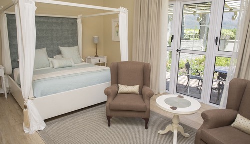Honeymoon Suite