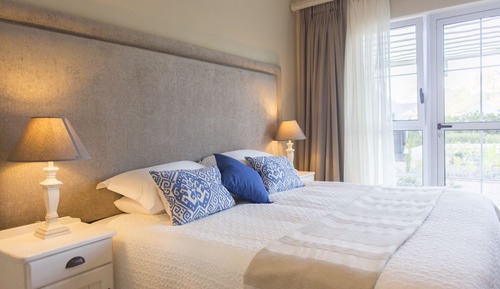 Room, Mountain View