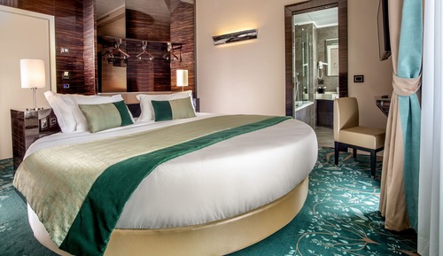Exclusive Room