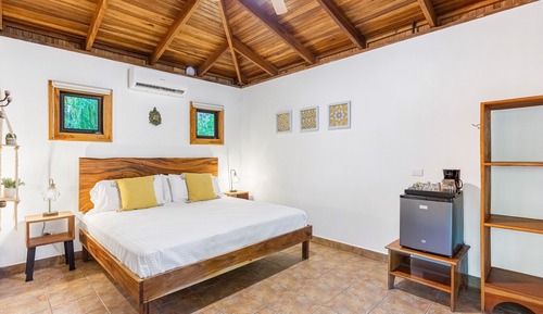 Comfort Room, 1 King Bed