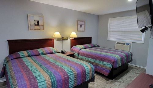 Room, 2 Queen Beds, Non Smoking