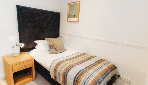 Cosy Single Room