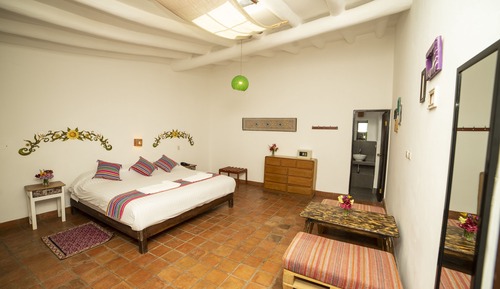 Luxury Suite, 1 King Bed, Jetted Tub
