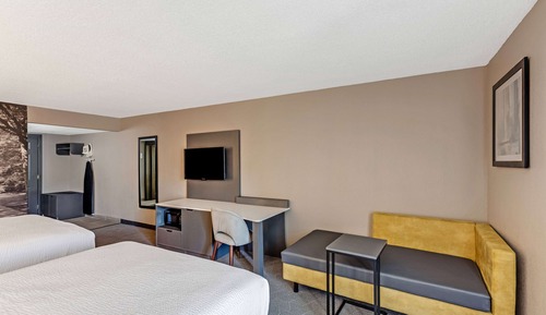 Deluxe Room, 2 Queen Beds, Non Smoking (Private Balcony)