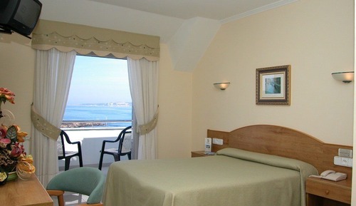 Triple Room (3 adults)