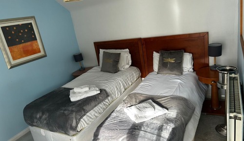 Twin Room, Ensuite