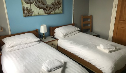 Standard Twin Room, Ensuite