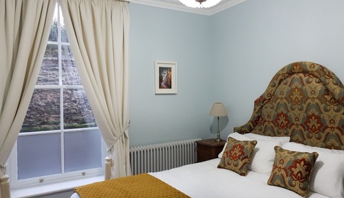 Two Bedroom Luxury Apartment  - King & Twin  - (Adjacent to hotel less than 15 metres)