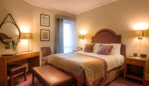 Deluxe Room, 1 King Bed