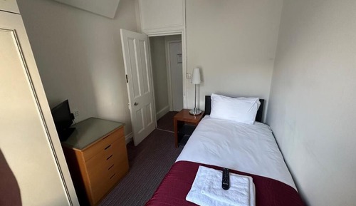 Single Room, Sea View